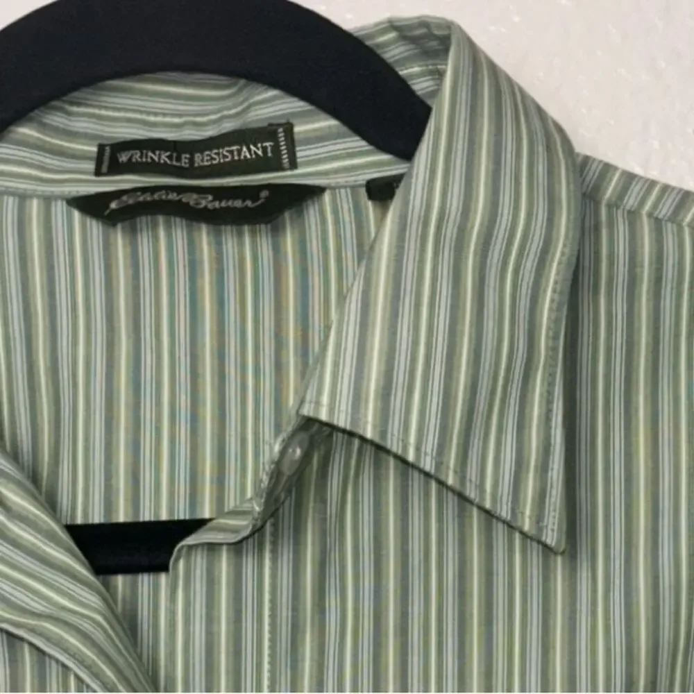 Eddie Bauer button up Woman's size Large 100% Cotton Striped green